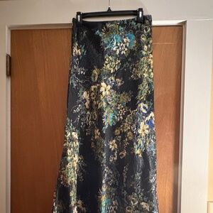 Shiny skirt blue and black